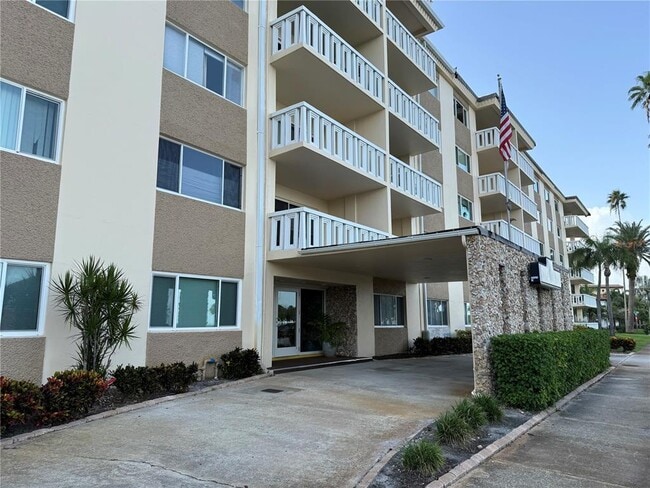 Foto del edificio - 1200 N Shore Dr NE
