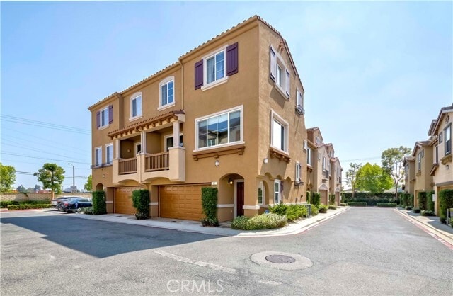 Building Photo - 22919 Mariposa Ave