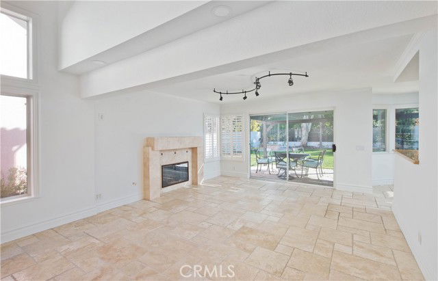 Building Photo - 24666 Cll Largo