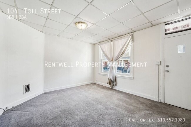Building Photo - 1041 Toll St