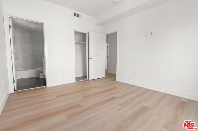 Building Photo - 1265 Browning Blvd