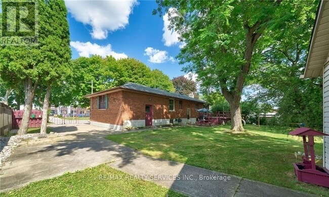 Building Photo - 68 Rymal Rd E
