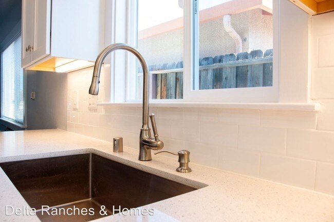 Foto del edificio - 1 br, 1 bath House - 1308 F Street