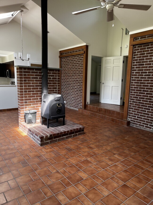 Foto del edificio - 1829 Eden Ln