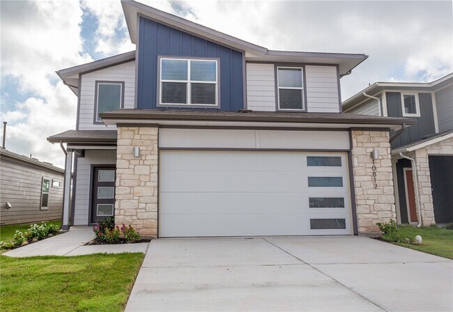 Foto del edificio - 10817 Tildon Ave