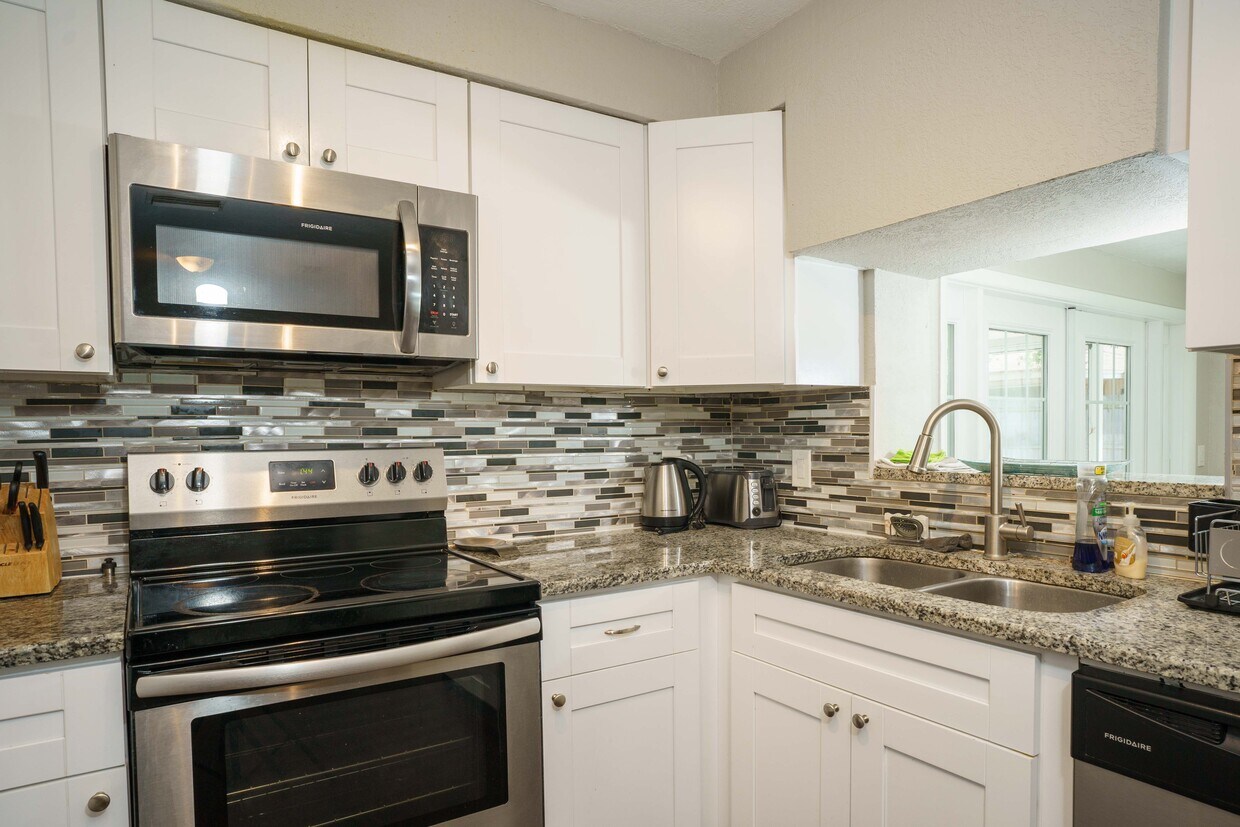 Foto principal - 1759 Thames St
