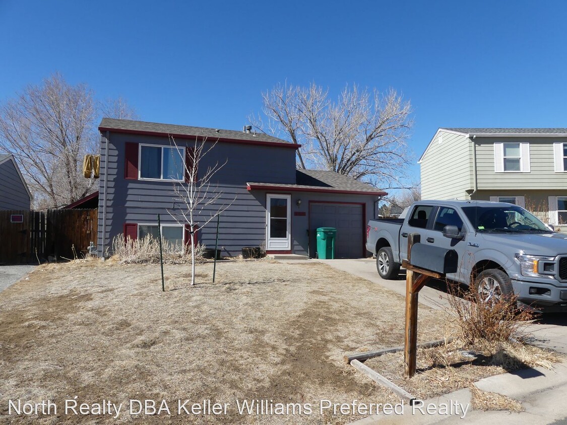 3 br, 1.5 bath House 10635 Moore Court