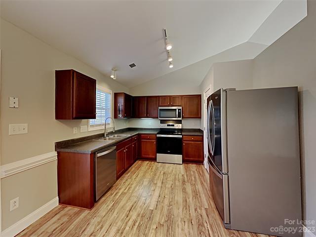 Foto del edificio - 3009 Laurel Creek Ln