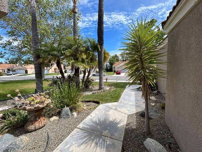 Foto del edificio - Paseo Del Sol