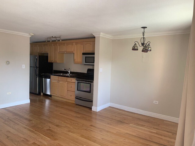 Foto principal - 558 N Washington St