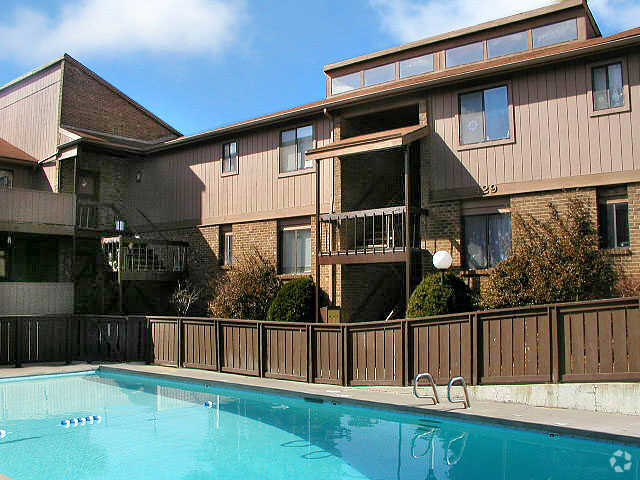 Grandin Village Apartments Grandin Village Apartments