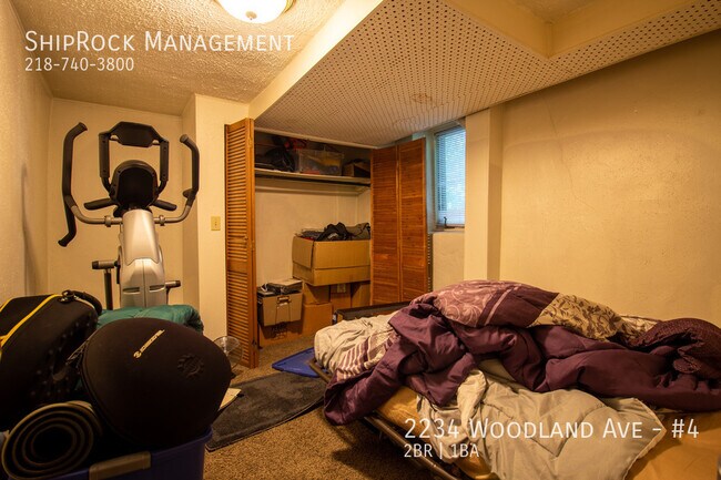 Foto del edificio - 2234 Woodland Ave