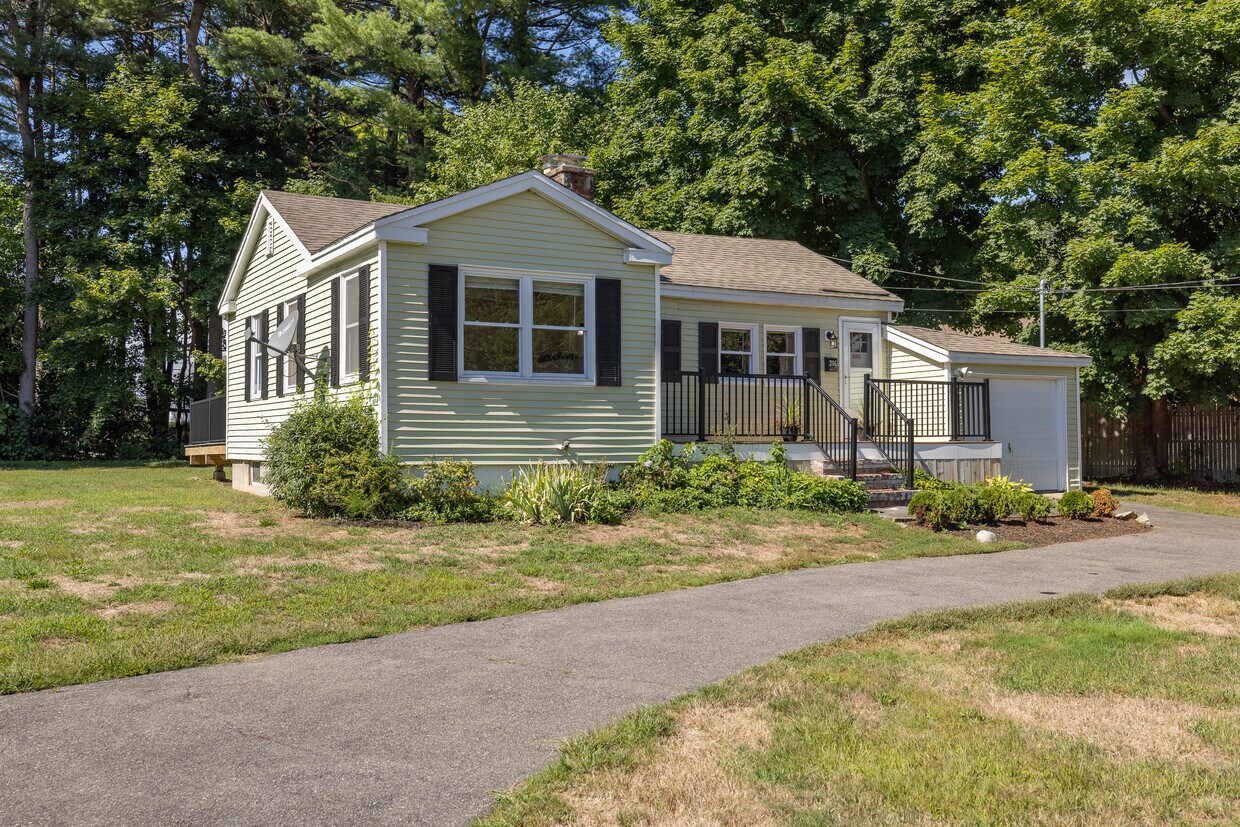 206 Coolidge Dr, Portsmouth, NH 03801 House Rental in Portsmouth, NH