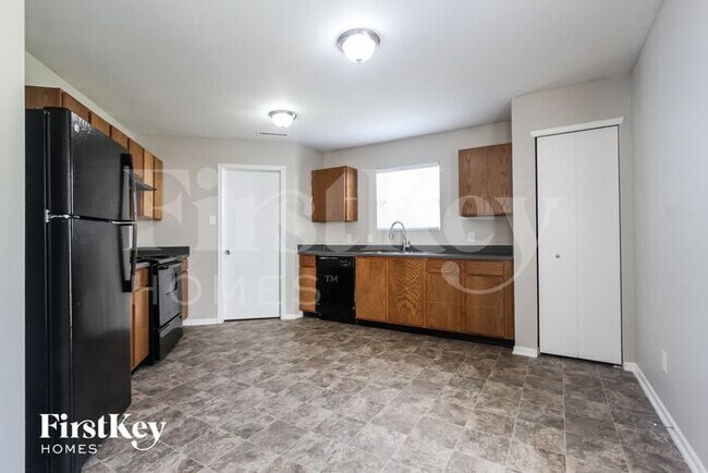 Foto del edificio - 10872 Zimmerman Ln