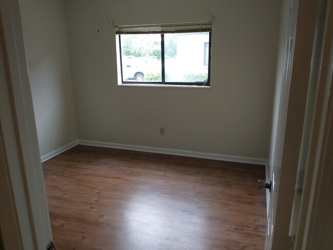 Dormitorio 1 - 1101 2nd Ave N