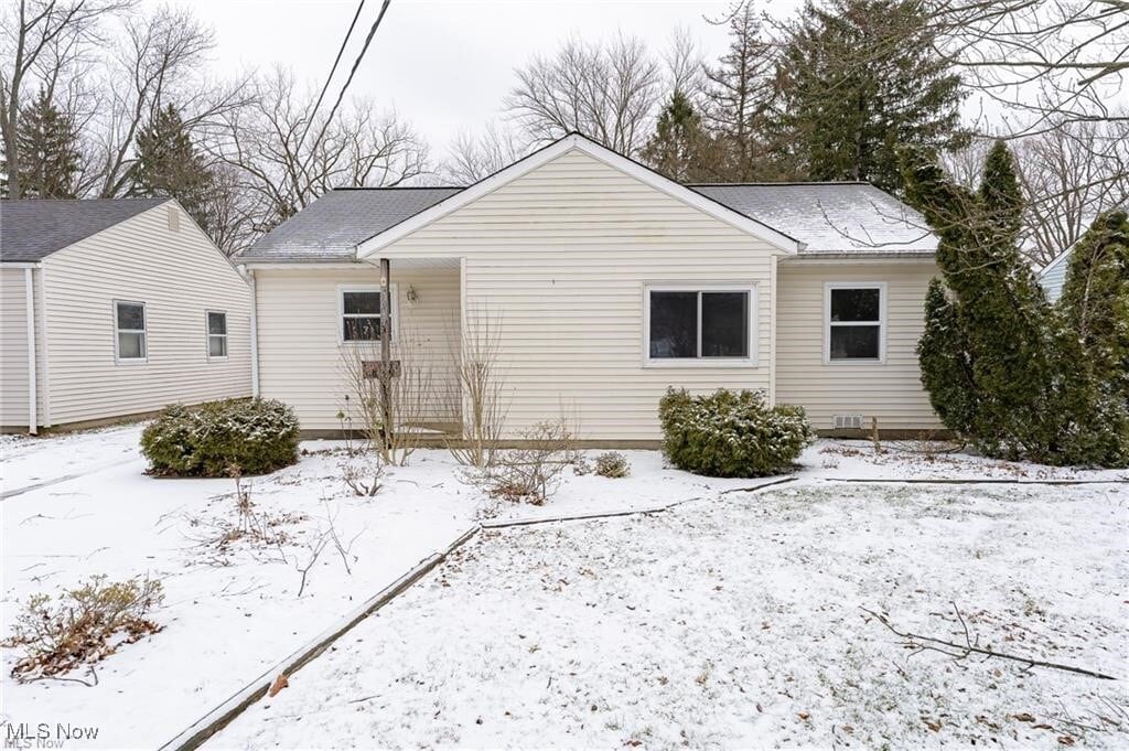 Primary Photo - 5649 Burns Rd