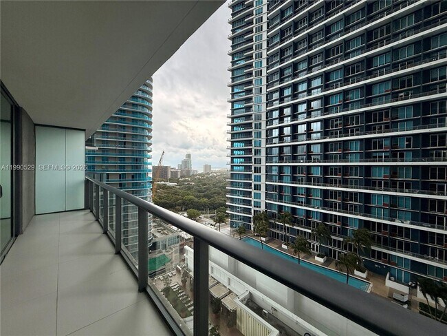 Foto del edificio - 1300 S Miami Ave