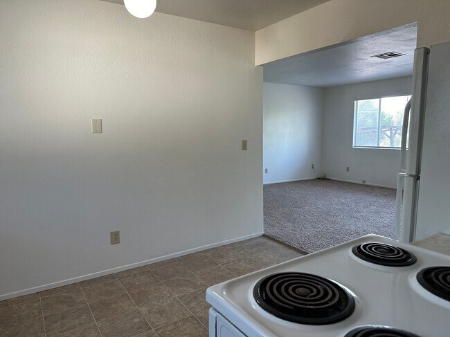 Building Photo - cascade2119
