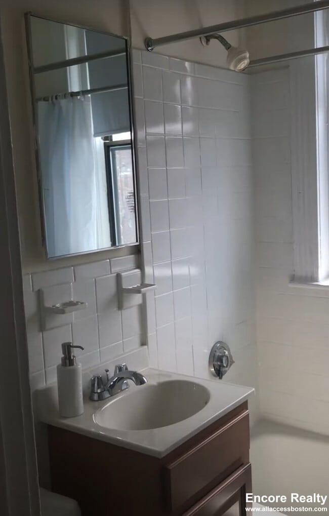 Building Photo - 1160 Commonwealth Ave