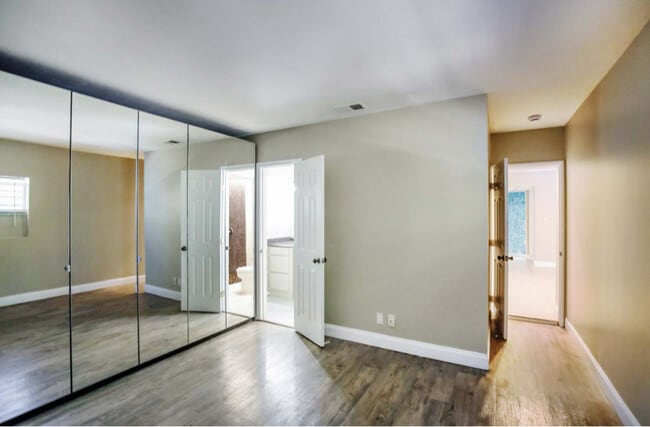 Foto del edificio - 1616 NE 36th St