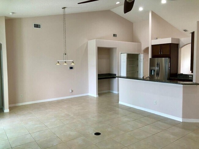 Foto del edificio - 12856 24th St Cir E