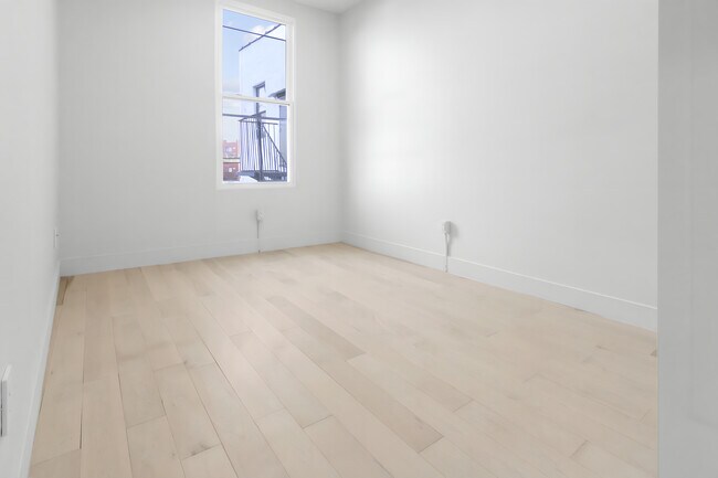 Foto del edificio - 680 Hart St