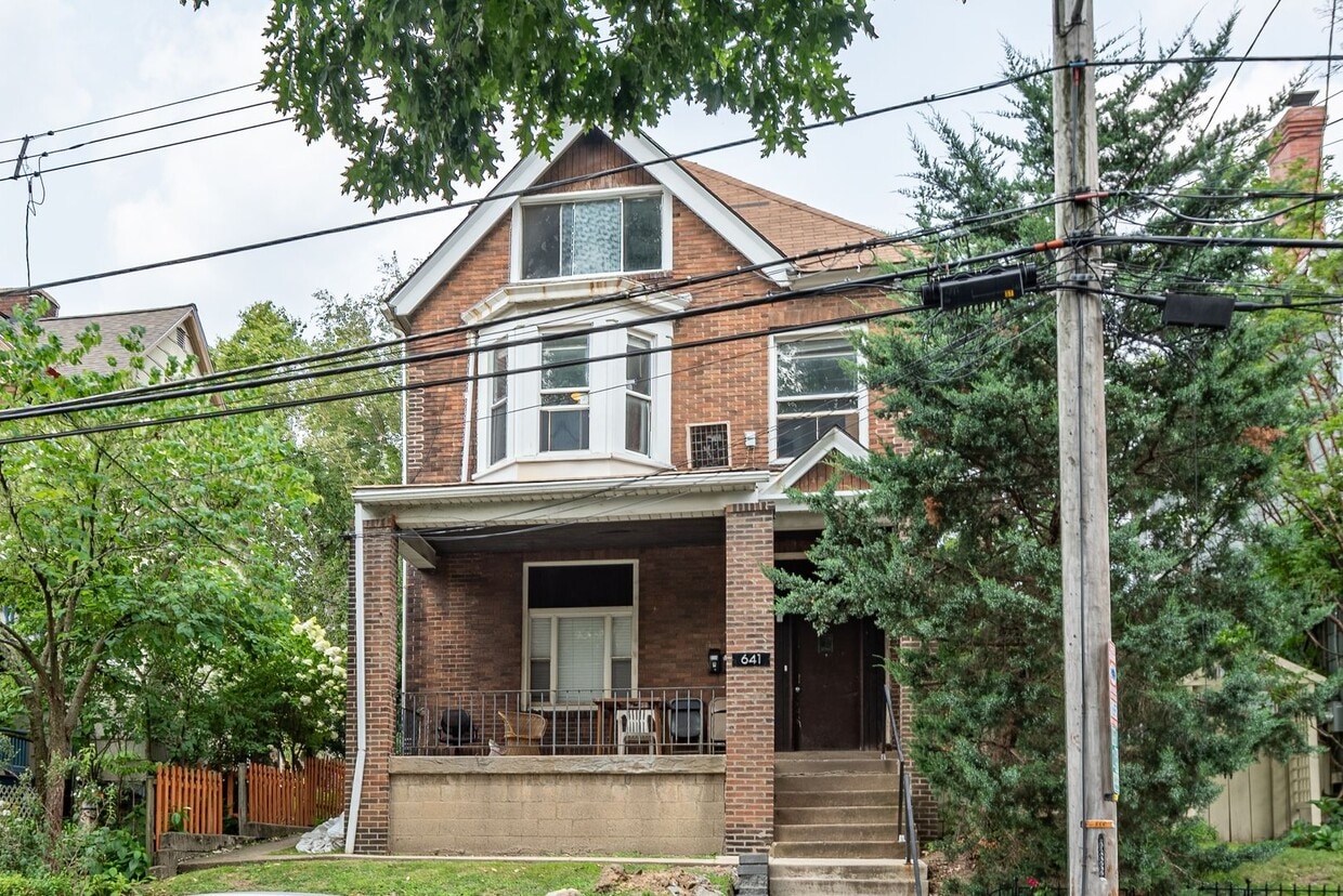 641 Maryland Ave Unit 2, Pittsburgh, PA 15232 Room for Rent in