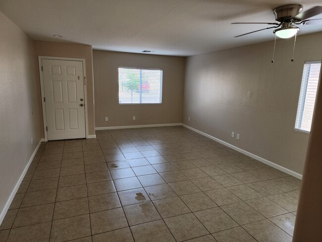 Foto del edificio - 11631 W Brown St