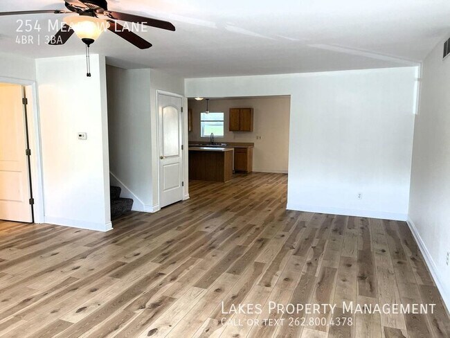 Building Photo - Large Updated 4BR, 2.5BA in Darien!