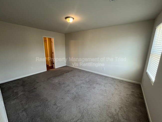 Foto del edificio - 3812 Bellingham Ct