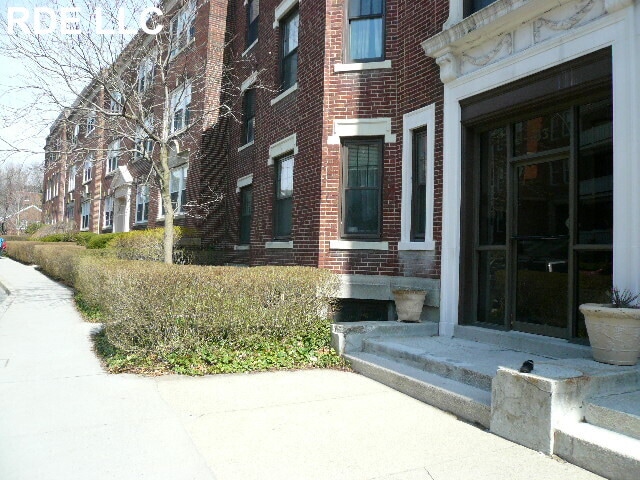 Primary Photo - 83 Pleasant St