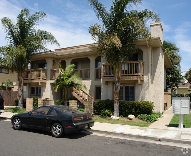 Building Photo - 4901 Charlene Cir