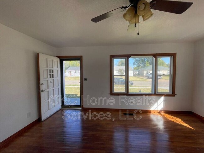 Foto del edificio - 3104 SW 46th St