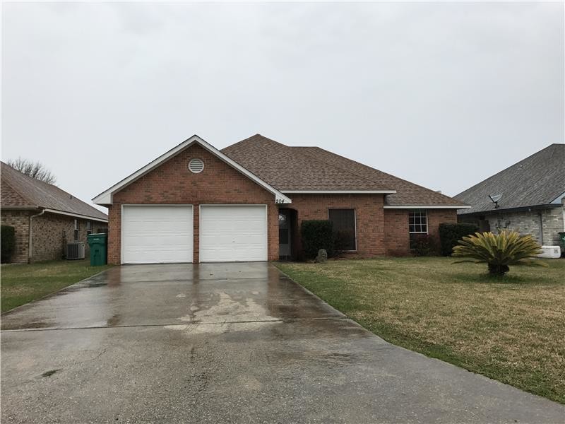 Primary Photo - 204 Moonraker Dr