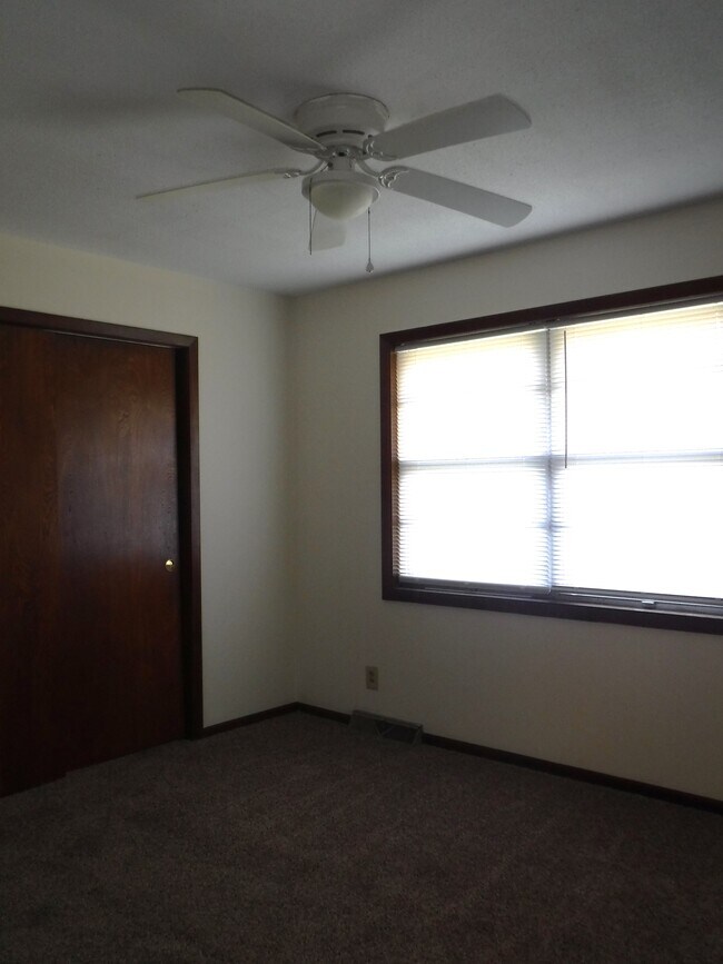 Building Photo - 1510 Pat Dr