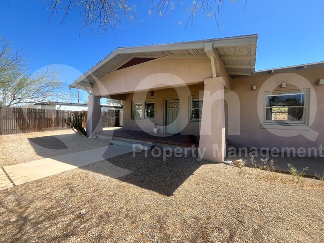Building Photo - 1034 N 7th Ave