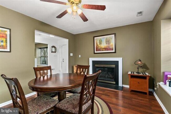 Foto del edificio - 3708 Buxmont Rd