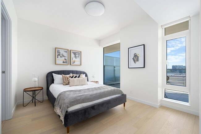 Building Photo - 5199 Brighouse Way