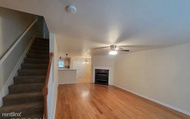 Building Photo - 2 br, 2.5 bath House - 1843 Devon Dr SW