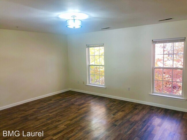 Building Photo - 3 br, 2.5 bath House - 13754 Palmetto Circle