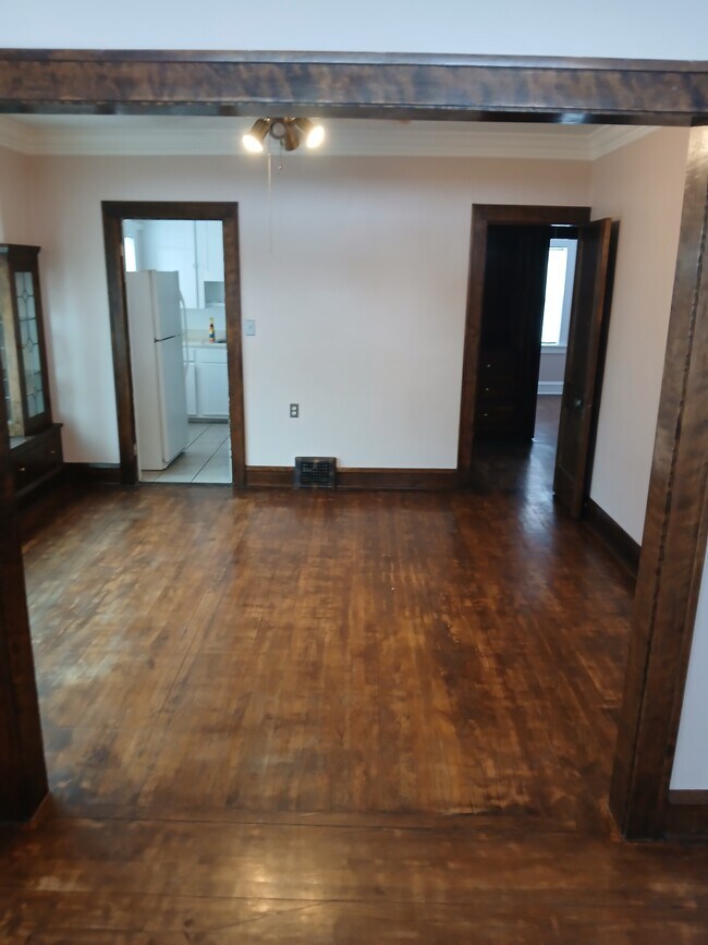 Foto del edificio - 5218 Ira Ave