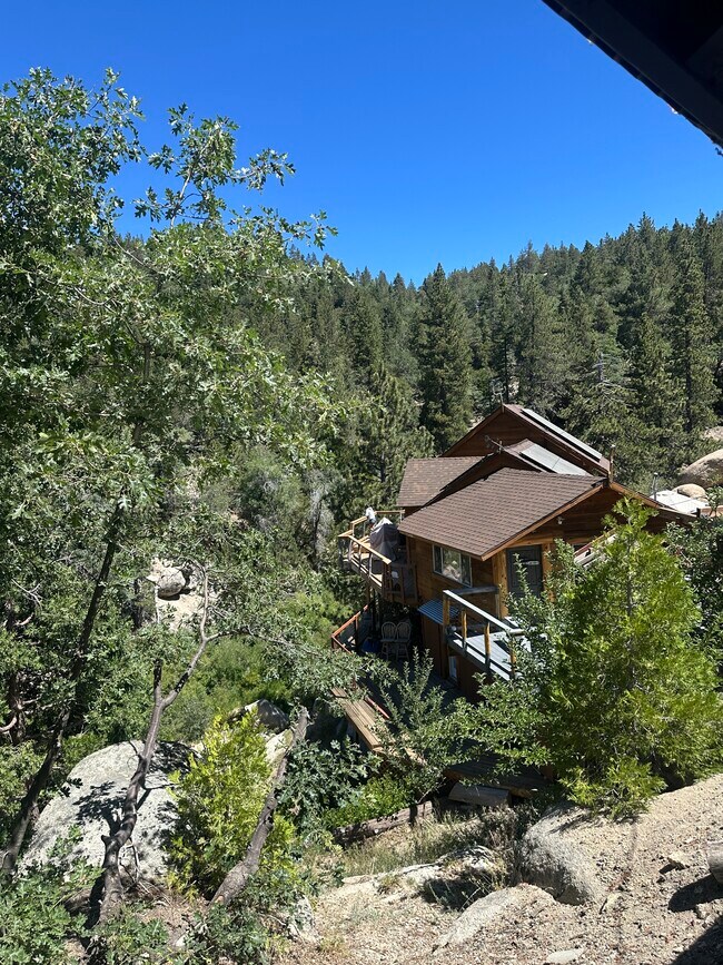 Foto del edificio - 33141 Big Bear Rd