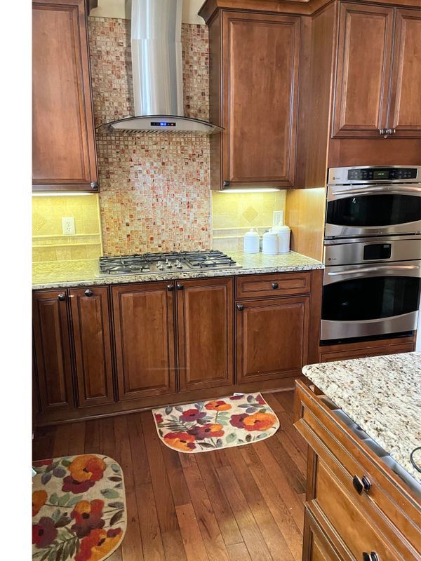 Foto del edificio - 9908 E Hill Dr