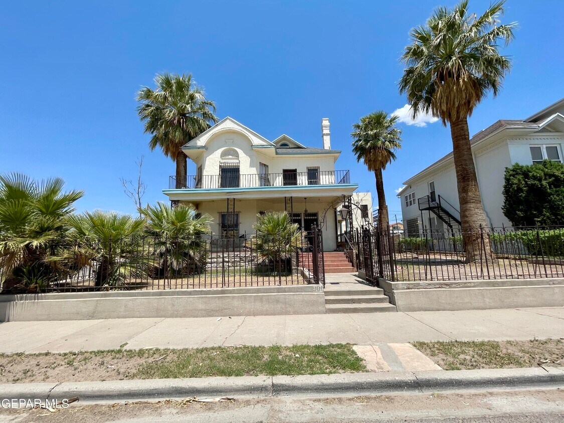 Foto principal - 901 E Rio Grande Ave