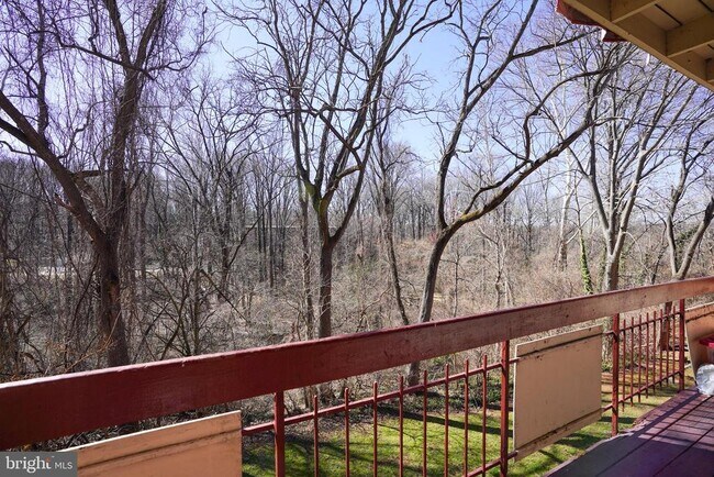 Building Photo - 4251 Americana Dr