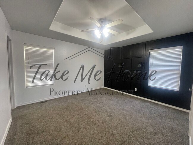 Foto del edificio - 821 S Barberry Ct