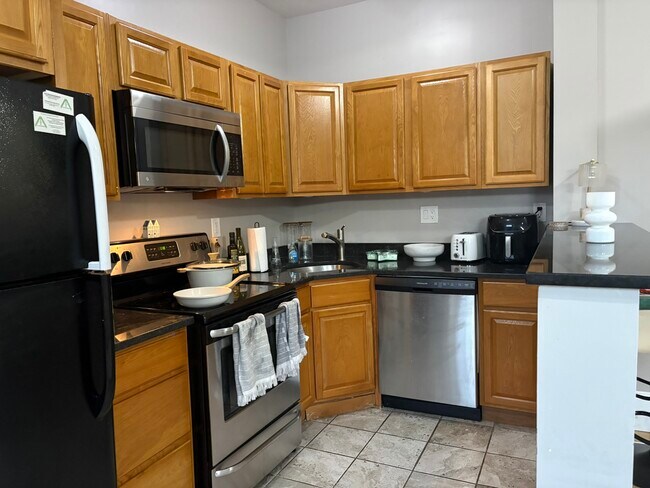 Foto del edificio - 1050 Commonwealth Ave