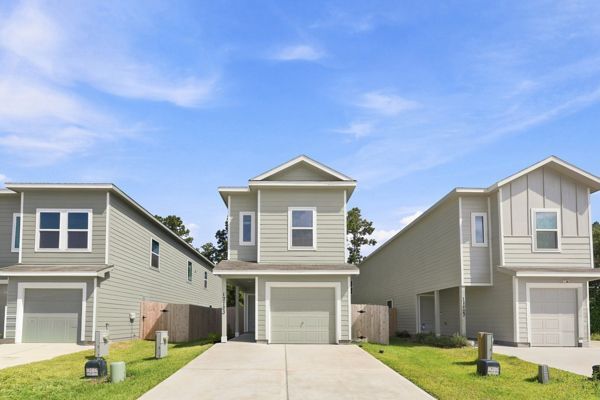 Building Photo - 17123 Saxophone Ln