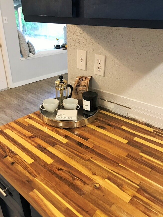 Foto del edificio - 10822 Green Brook Dr