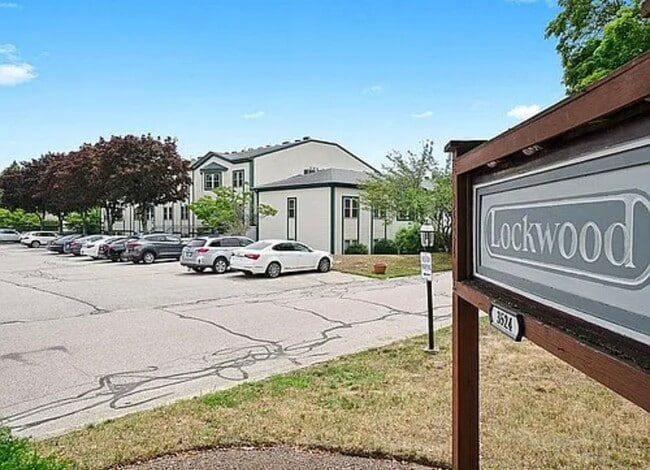 Foto del edificio - 3524 W Shore Rd